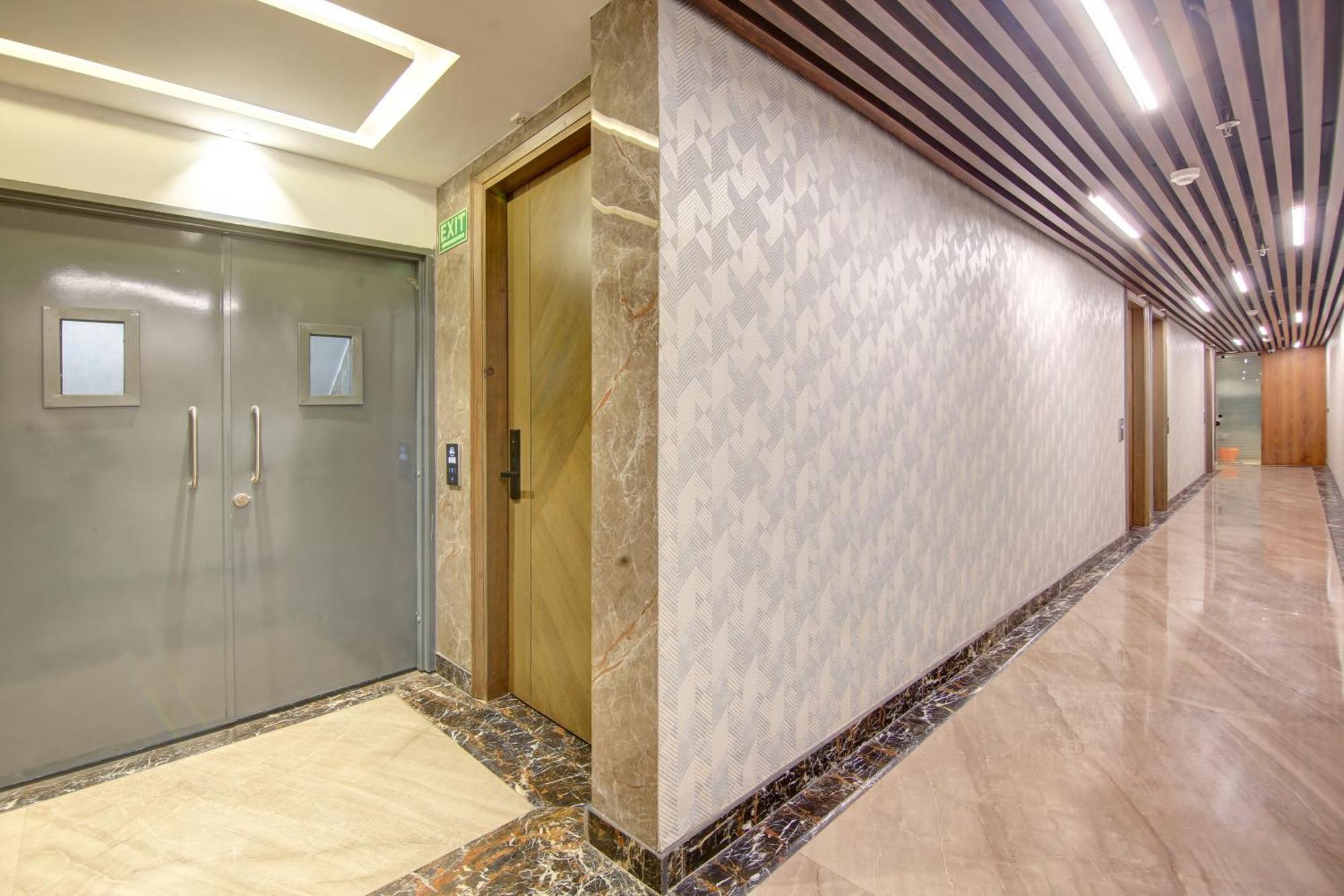 Hotel Uptown - 1Km Connaught Place New Delhi Exterior photo